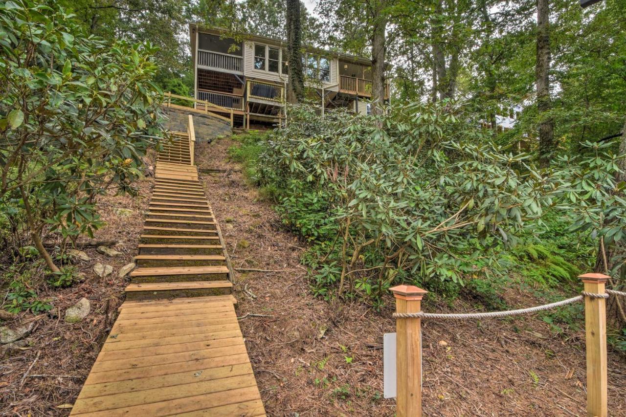 Spacious Riverfront Retreat With Deck And Hot Tub Ellijay Exterior photo